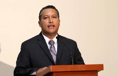 U padu helikoptera poginuo je meksički ministar Blake Mora