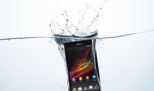 Xperia Z ima odličnu kameru, a preživjet će i kupanje u vodi