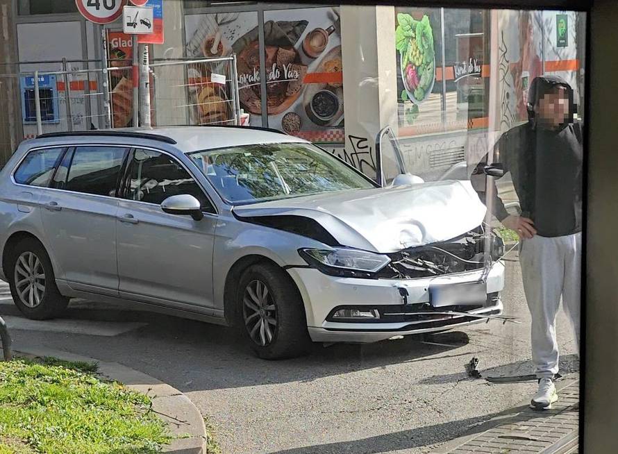 Sudarili se tramvaj i auto na Branimirovoj cesti u Zagrebu