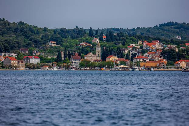 Pogled na otok Zlarin