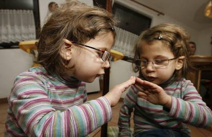 Sreća u Laslovu: Rebeka (4) je ponovo progledala