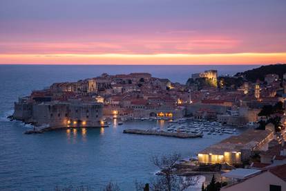 Zalasci sunca u Dubrovniku su apsolutna čarolija boja i prirode