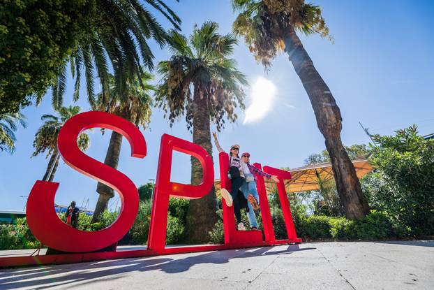 Sunčan dan u Splitu 