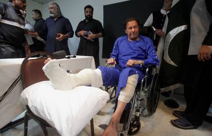 Bivši pakistanski premijer Imran Khan izašao iz bolnice