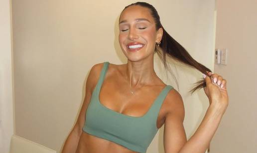 FOTO Kayla je jedna od najve&cacute;ih fitness influencerica - Evo uz kojih par vje&zcaron;bi ostaje fit