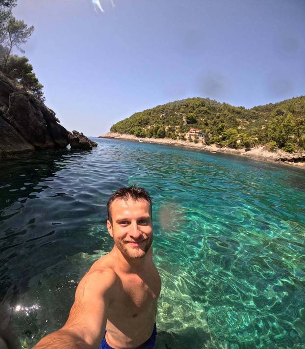 FOTO Emotivno ljeto za Zubčića, Rodeš ulovio ribu... Evo kako hrvatski skijaši pune baterije