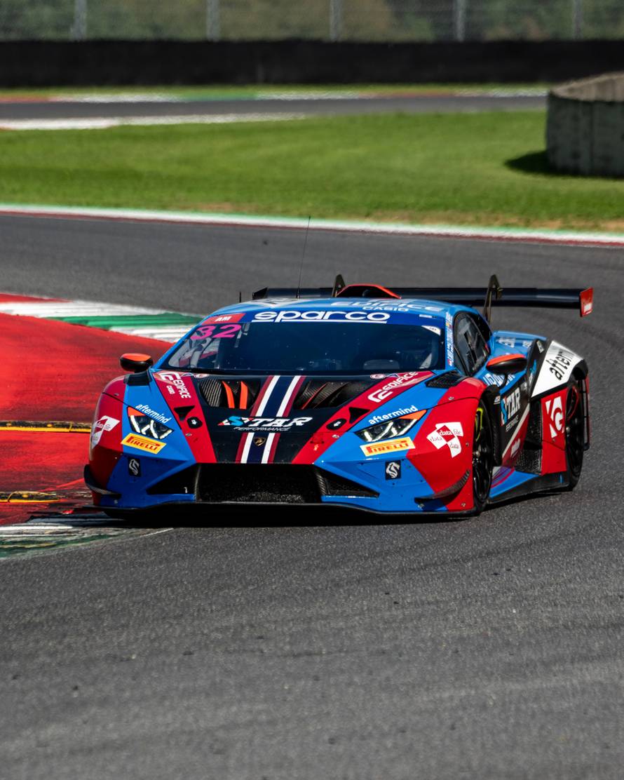 Posjetili smo kultni Mugello: Hrvat Sandro u limenoj jurilici od 640 'konja' pomeo Ferrari