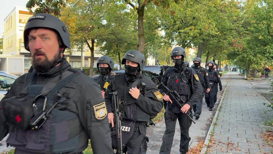 Fire in Munich - large-scale deployment of police and fire department