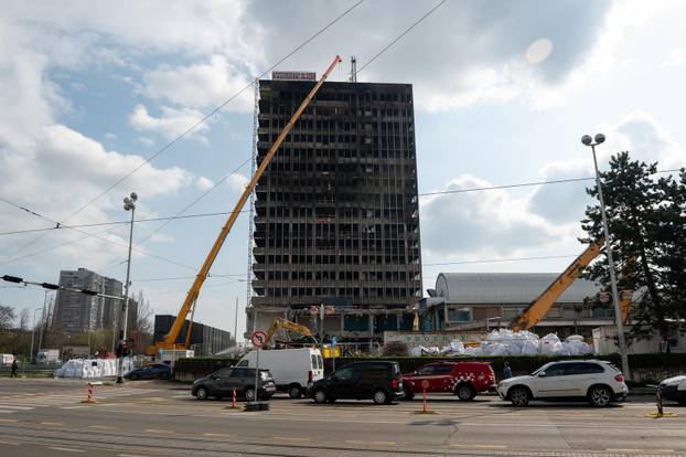 Zagreb: Nastavljeni radovi rušenja Vjesnika u Zagrebu