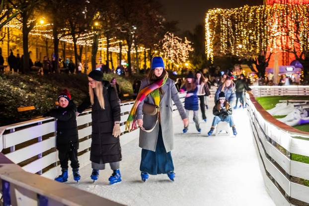 Zagreb: Ugođaj na Zagrebačkom Adventu