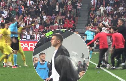 VIDEO Neviđen cirkus u Turskoj: Jakirovića pogodili s tribine, sudac njemu pokazao crveni!