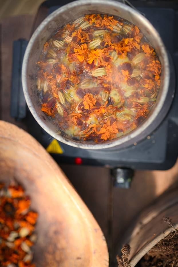 24sata Sveta Nedelja: Željko Ivković boja pisanice prirodnim bojama 