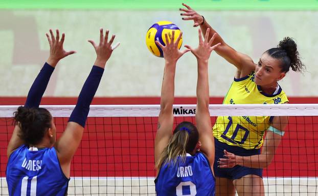 Women's World Championships - Semi Final - Italy v Brazil