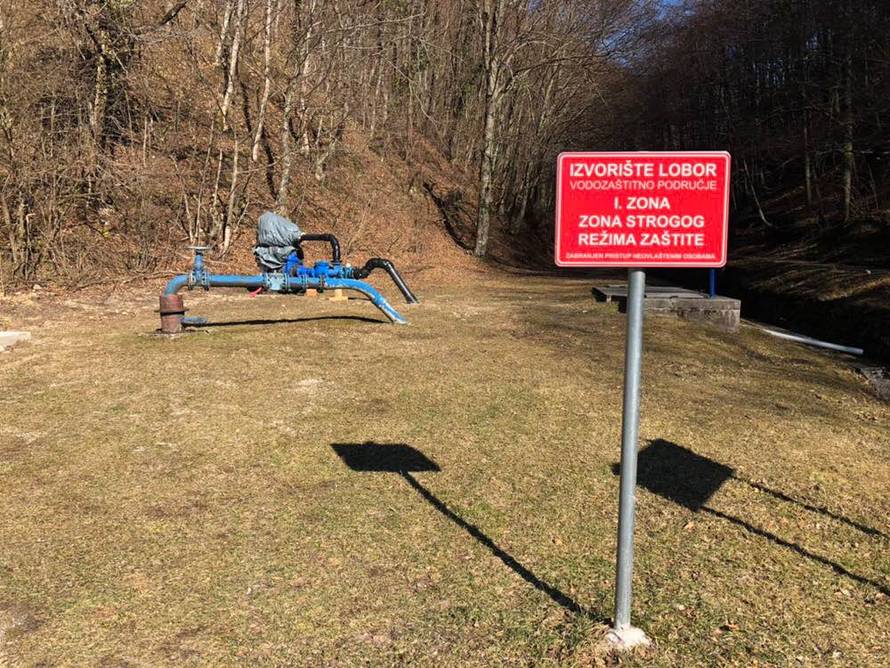 Sletio u potok i naftom zagadio izvor vode? Ne smiju je piti...