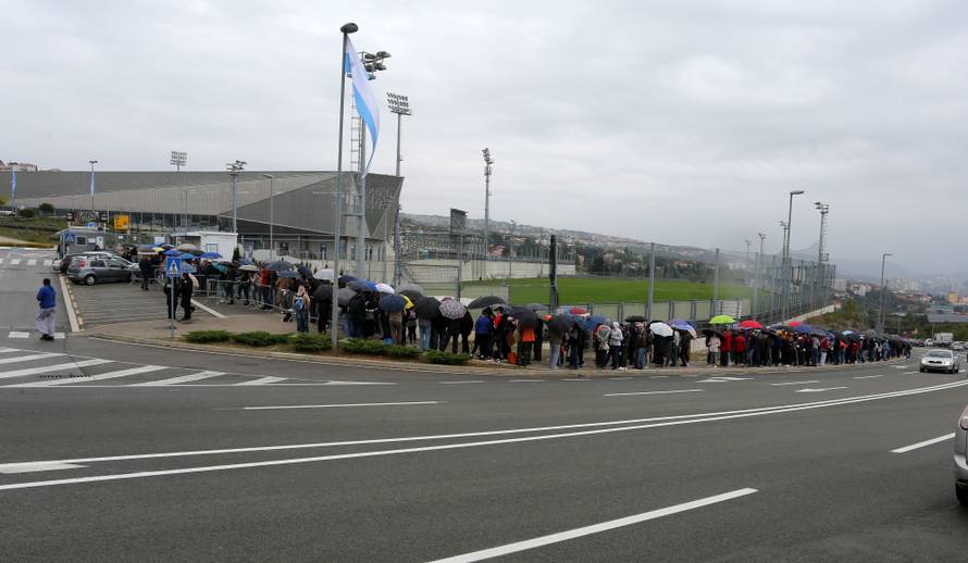 Rijeka: Počela prodaja karata za utakmicu Hrvatske i Slovačke, zapadna tribina rasprodana