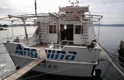 Zadar: Provalili na brod, pa na njemu pušili i pili zalihe
