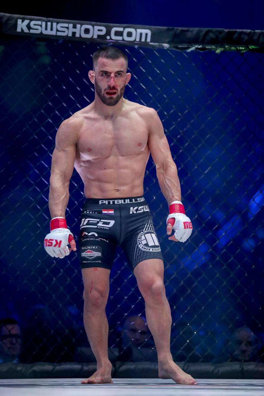 Zagreb: Borilački spektakl KSW 51, Antun Račić - Damian Stasiak