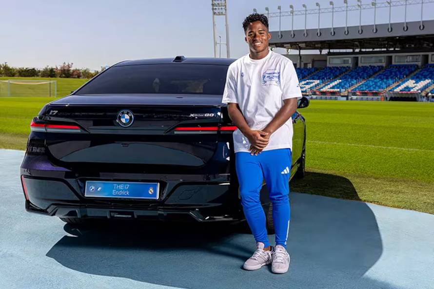 Mbappé poput Livaje: Evo zašto ne smije voziti skupocjeni BMW