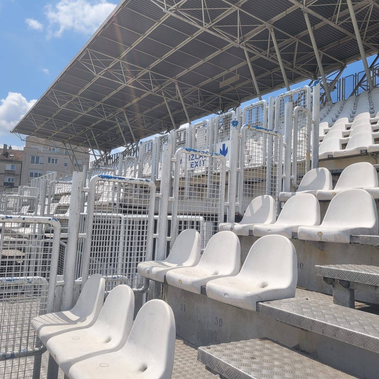 Stadion u Kranjčevićevoj kreće u obnovu, a vidjeli smo kako sada izgleda: Zaostali smo s uvjetima