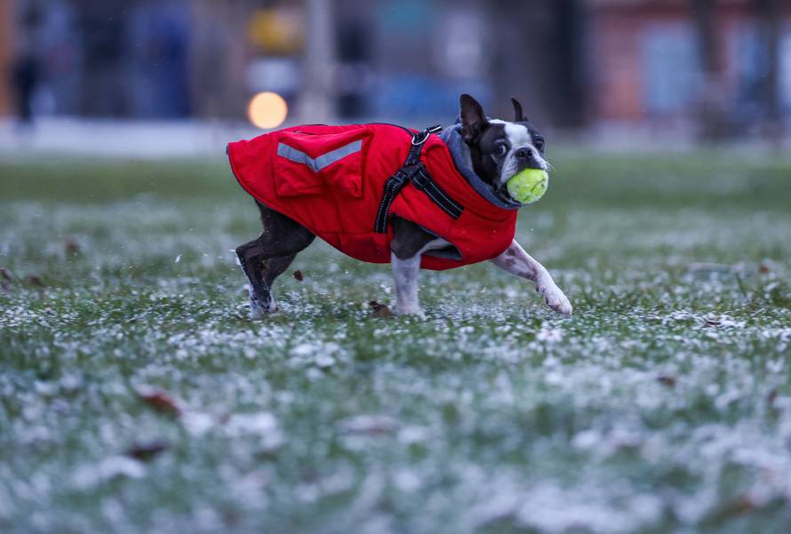 Zagreb: Lagani snježni pokrivač u središtu grada