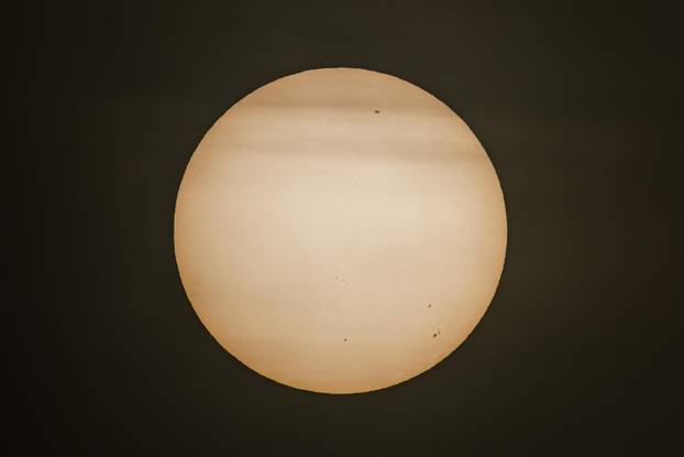 Pogled sa Zvjezdanog sela Mosor na prekrasan zalazak sunca