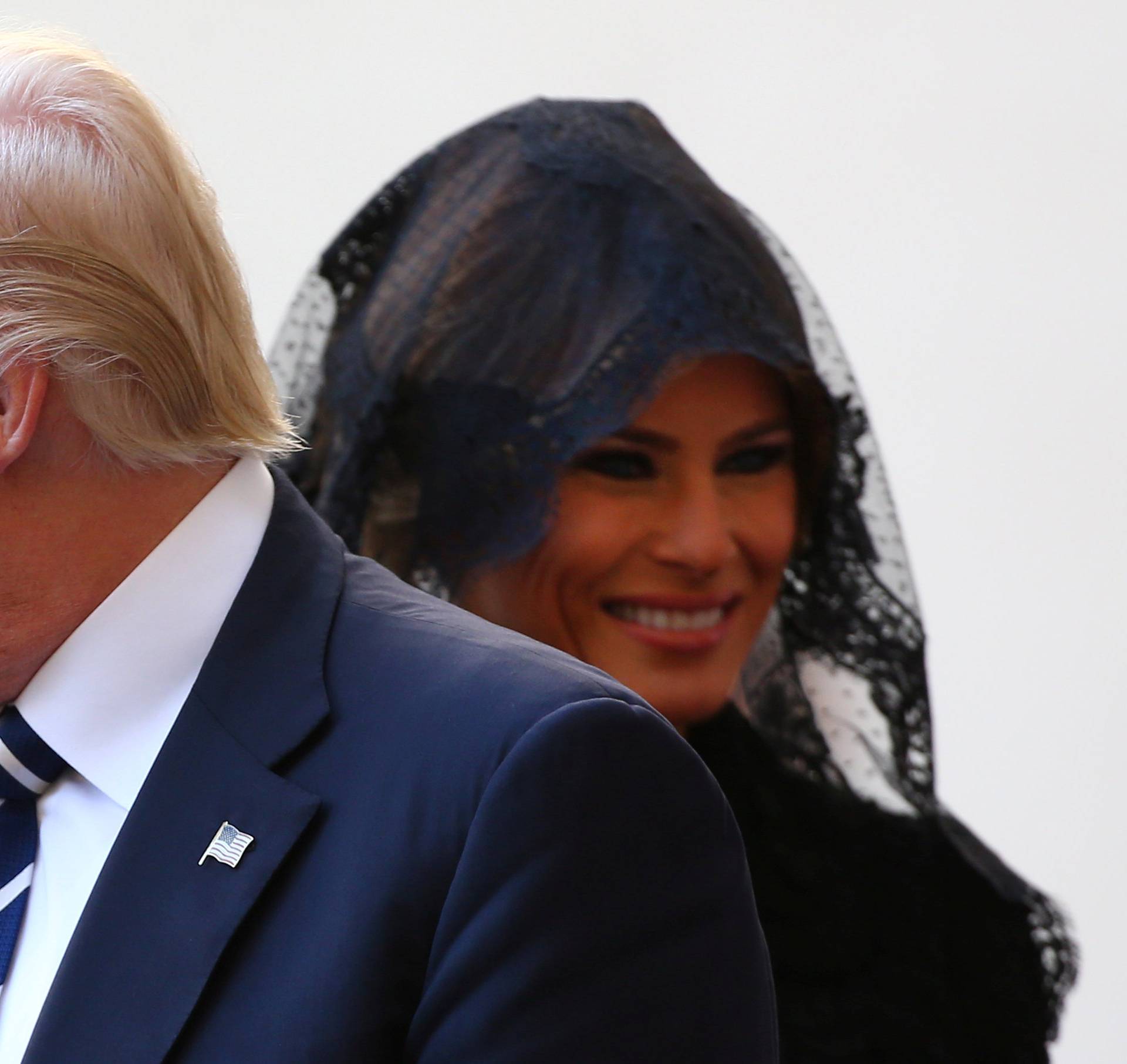 US President Donald Trump and first lady Melania Trump arrive to meet Pope Francis at the Vatican
