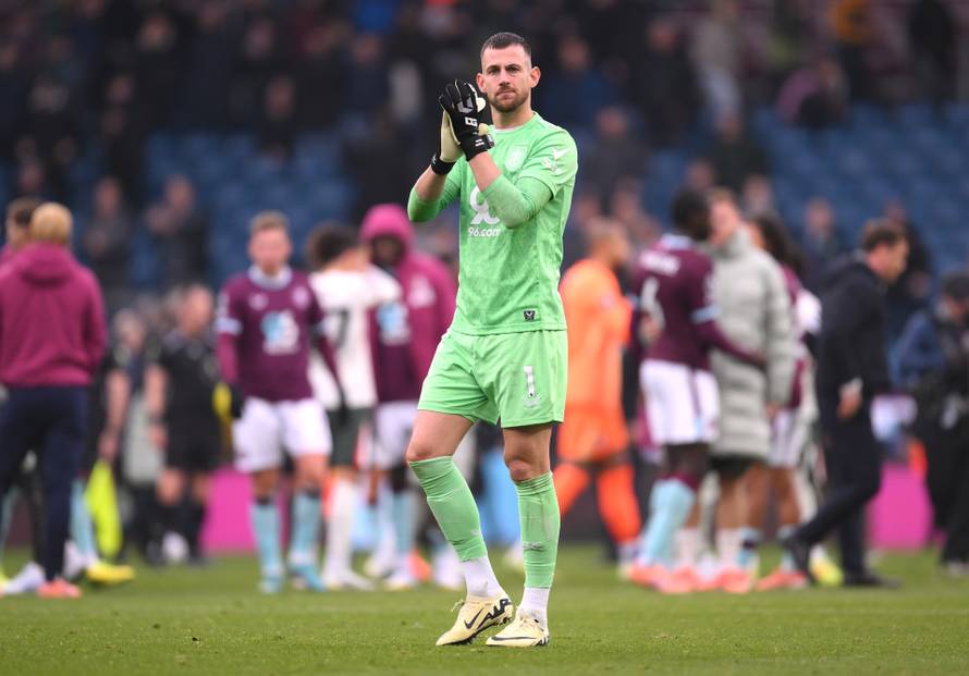 Burnley v Chelsea - Premier League - Turf Moor
