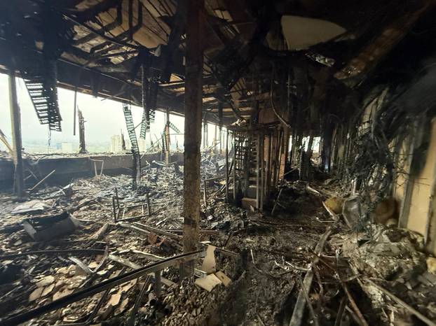 FOTO/VIDEO Evo kako iznutra izgleda zgrada Vjesnika nakon požara!  Otkrili su pukotine...