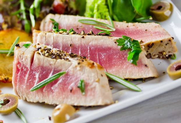 tuna with salad