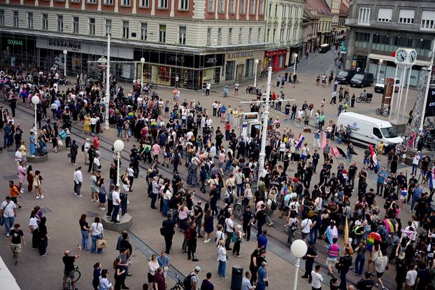 Zagreb: 25. Povorka ponosa LGBTIQ zajednice "Korak po korak, iskorak!"