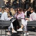 FOTO Sunčani vikend diljem zemlje: U Zagrebu krcati kafići, u Splitu i Puli stižu turisti...