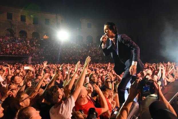 Pula: Nick Cave napunio Arenu i drugu večer