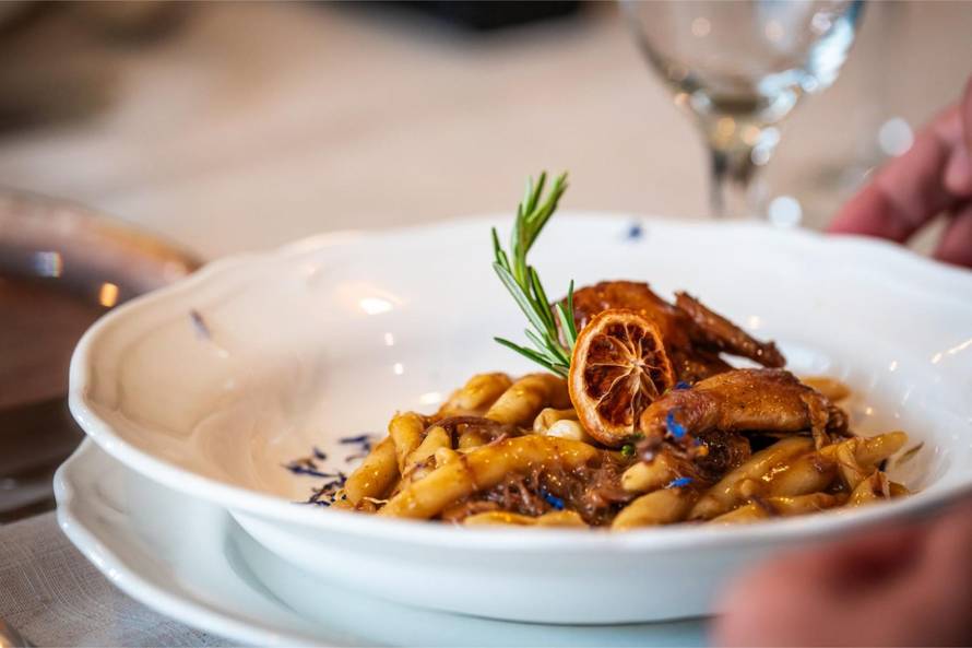Doživljaj više u čaši i na tanjuru: eno-gastro raj Bjelovarsko – bilogorskog kraja