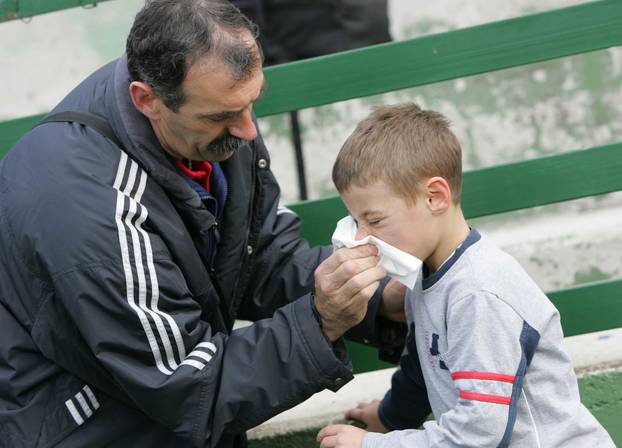 ARHIVA - Nikola Vlašić na treningu malih dječaka, 2005.