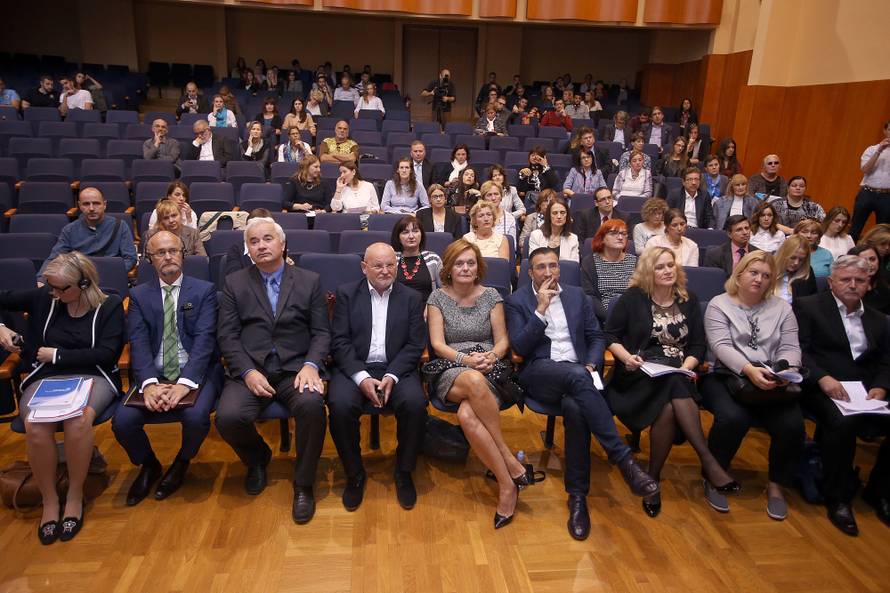 'Treba nam žestoka promjena, sa svim problemima na putu'