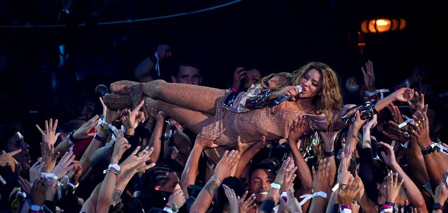 Taylor Swift ušla u povijest, osvojila devet kipi?a na MTV VMA nagradama