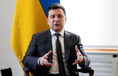 Ukrajinski predsjednik: Rusi zauzeli vojni aerodrom