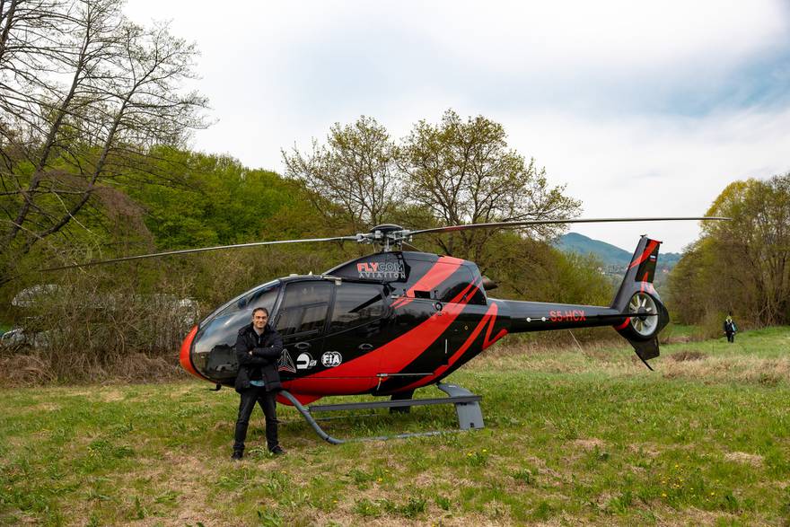 24sata helikopterom do starta WRC-a: Kampiranje uzduž cijele ceste i 'VIP loža' na traktoru