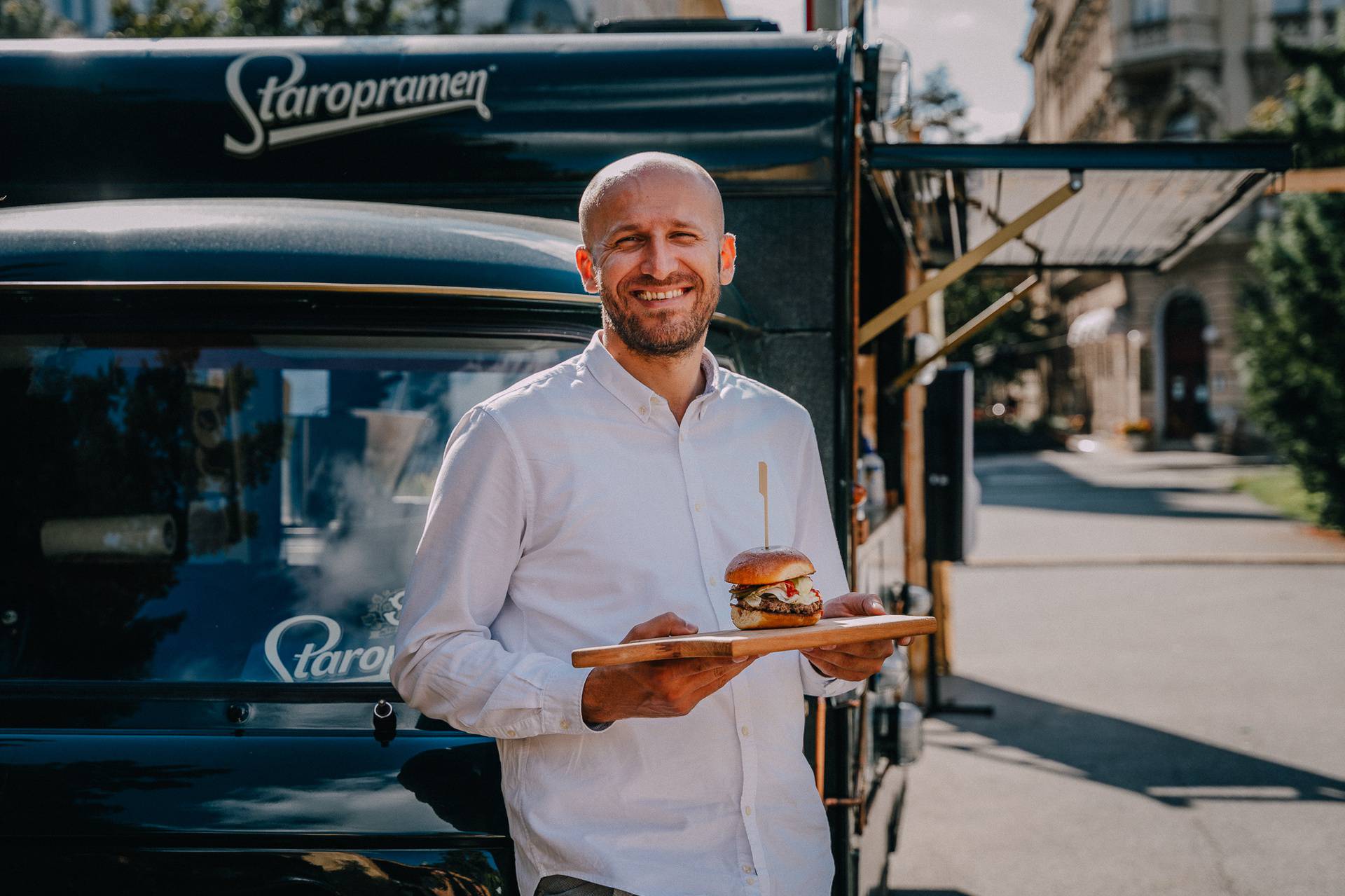 Otvoren Zagreb Burger Festival za sve ljubitelje mesnih delicija