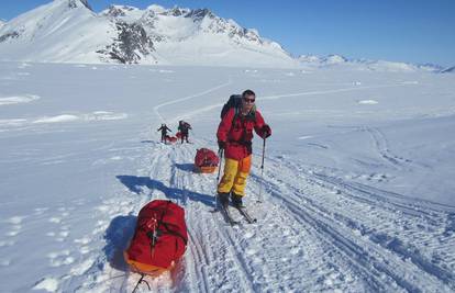 Lewis je najmlađi čovjek koji je na skijama prešao Južni pol