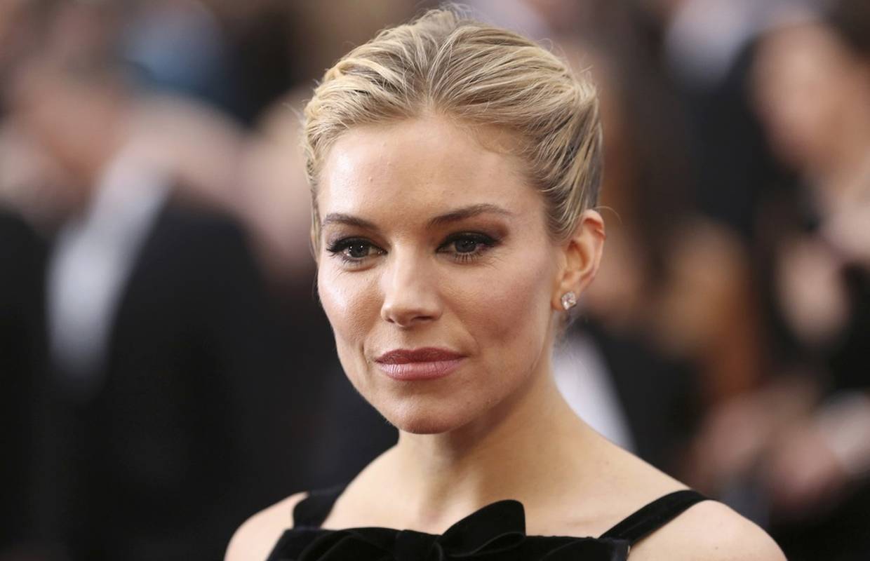 Sienna Miller: 'Prekinuli smo, ali još živimo zajedno u kući'