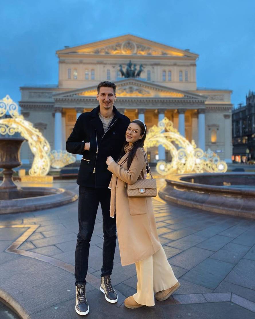 Košarkaš Zubčić postao otac: U obitelj im je stigla kći Sofia