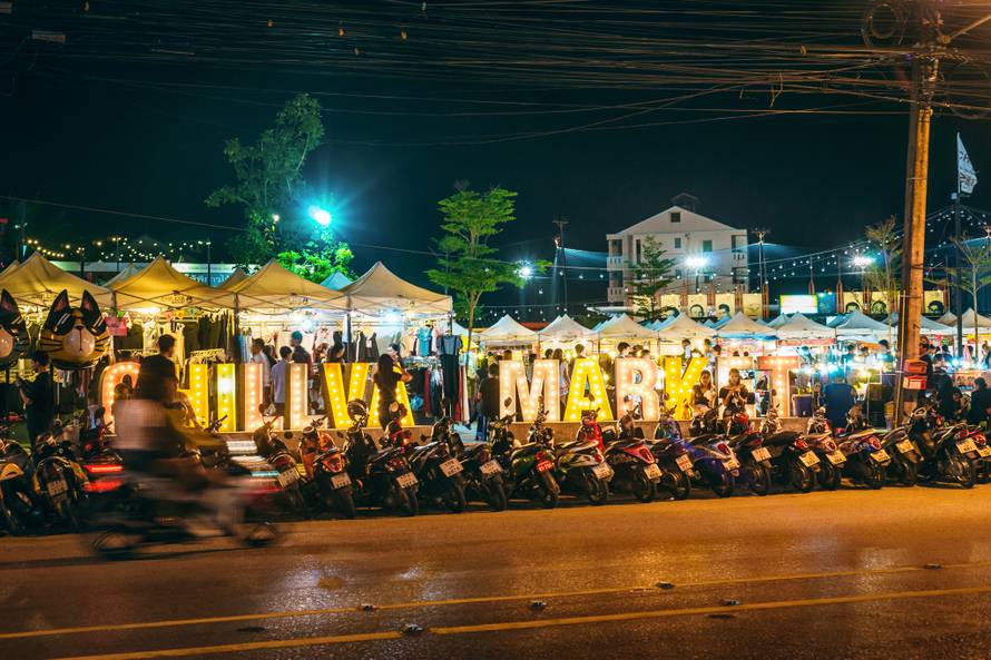 Phuket, Tajland: Od cjenkanja do masaže sa 'sretnim krajem'