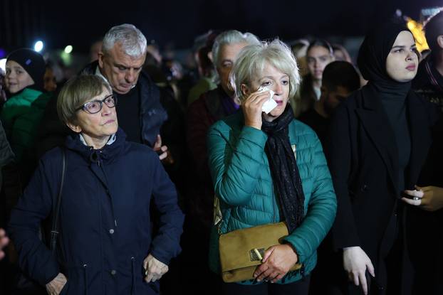 Suze i pjesma u Sarajevu u čast Halidu Bešliću 