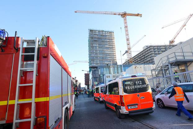 Na gradilištu u Hamburgu pale skele, najmanje ?etiri osobe poginule