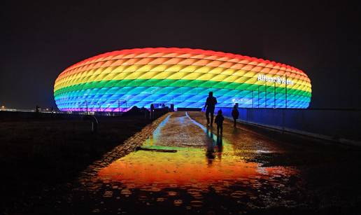 Nijemci šalju Orbanu poruku? Allianz Arena u duginim bojama