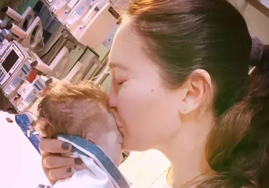 Potajno odvela kćer na 11 sati dugačak put da joj spasi život