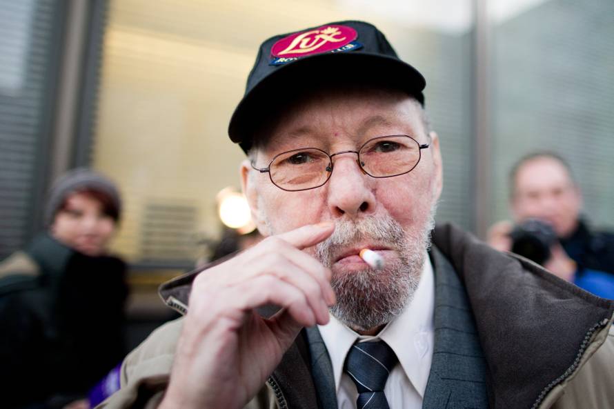 Smoker Friedhelm Adolfs