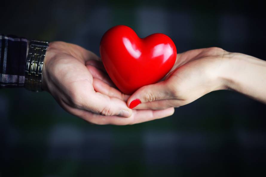 Veliki tjedni horoskop: Ovnovi će se strastveno zaljubiti, a Ribe očekuju zdravstvene tegobe