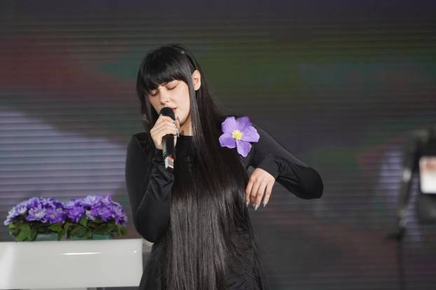 Beograd: U zgradi RTS-a organiziran ispraćaj Teya Dore, predstavnice Srbije na ovogodišnjem natjecanju za pjesmu Eurovizije